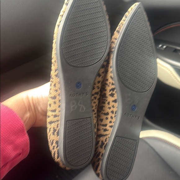 Women leopard Rothy’s - Picture 3 of 3